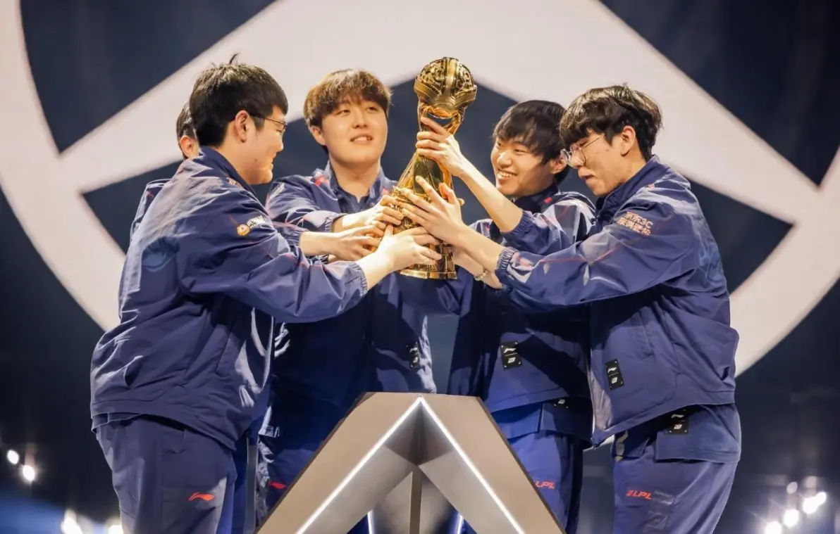 CLG轻取JDG，Canyon单局斩获MVP宿命之战入围赛，引爆全场热议的简单介绍