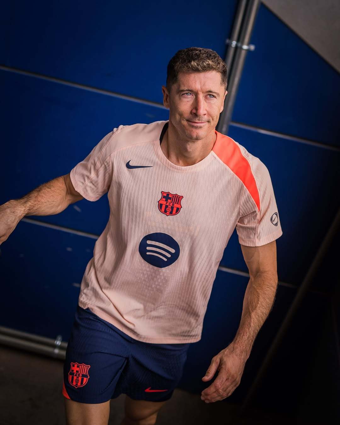 塞维利亚强势巴黎,萨内爆发神勇的简单介绍 塞维利亚强势巴黎,萨内爆发神勇的简单介绍