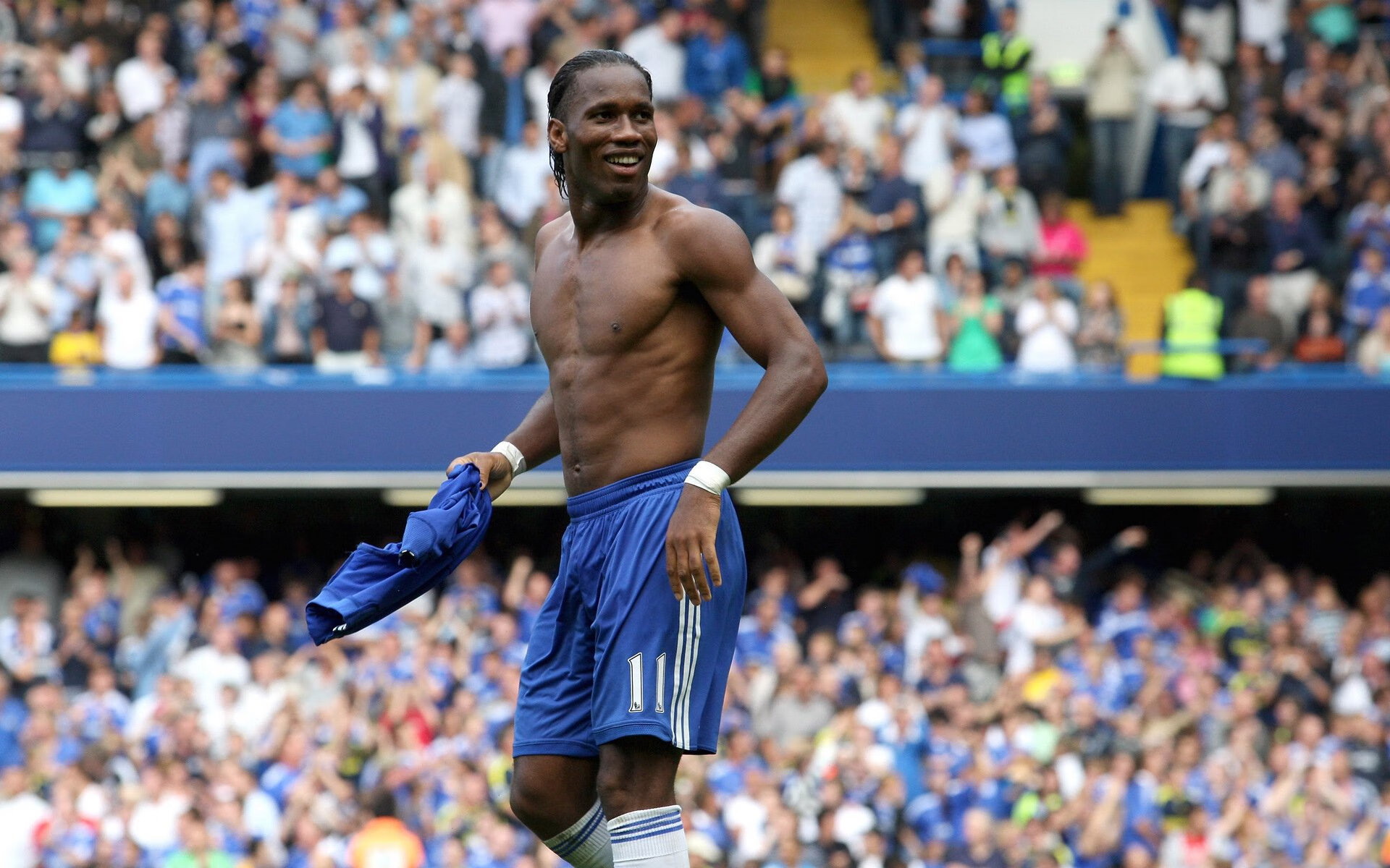 战术碾压，巴萨式传控如何撕碎伊拉克防线，门迪成关键爆点