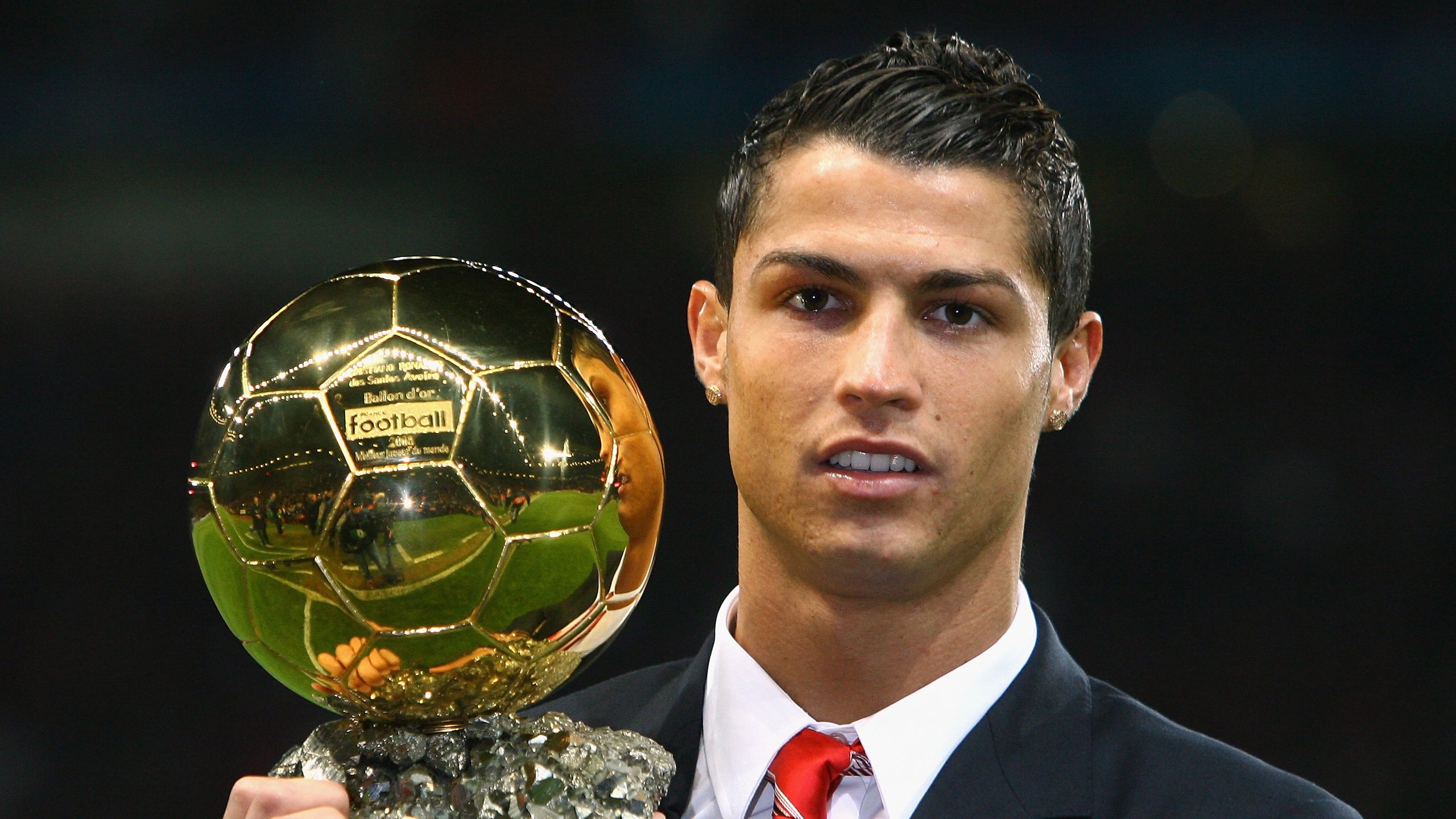 伊布独造三球导演逆转好戏,巴萨4-1击溃安哥拉展现王者底蕴