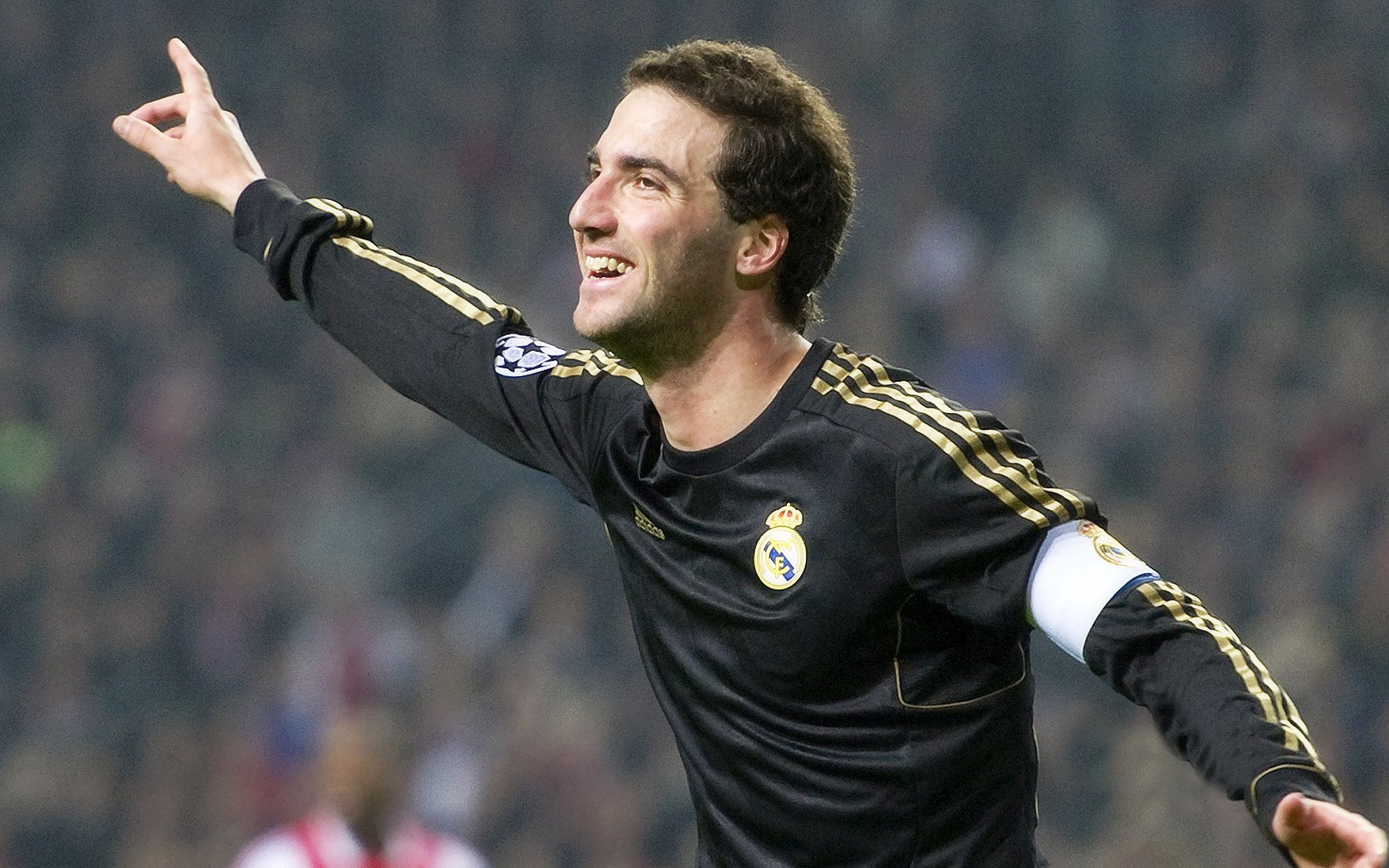 卡塔尔制霸里昂，巴雷拉关键进球定乾坤，亚洲资本与欧洲足球的完美交响